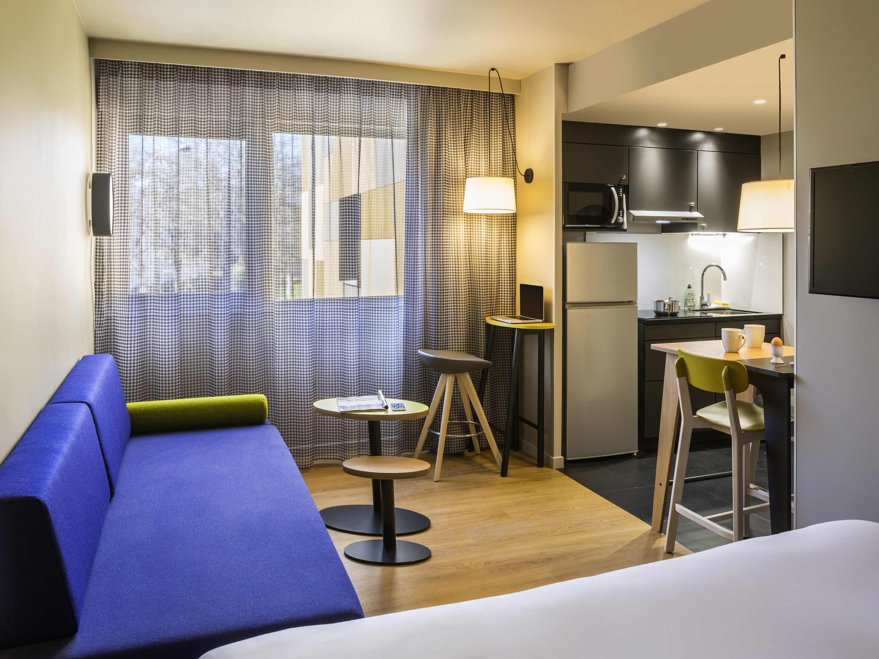 Adagio Access Centre 3*