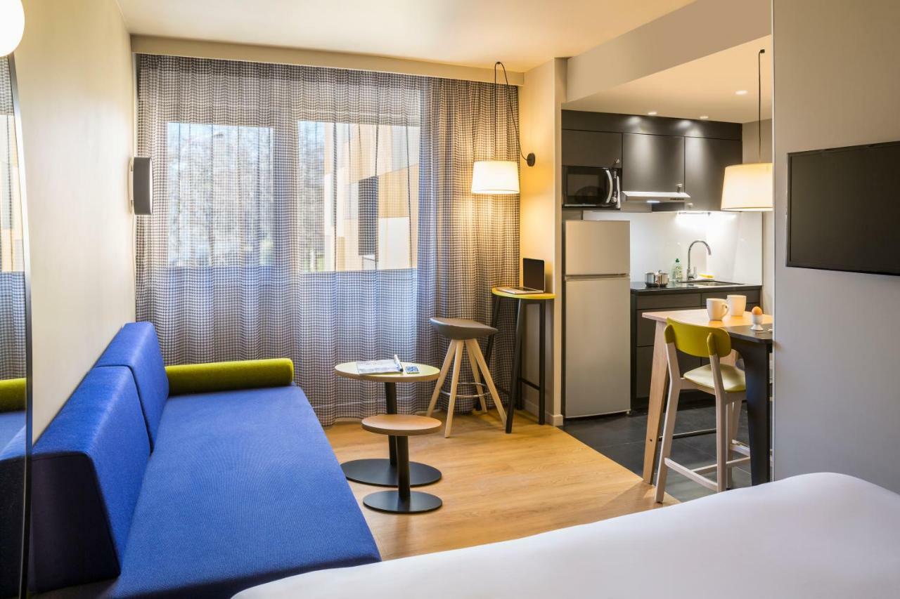Adagio Access Centre